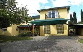 Strathavon Bed And Breakfast